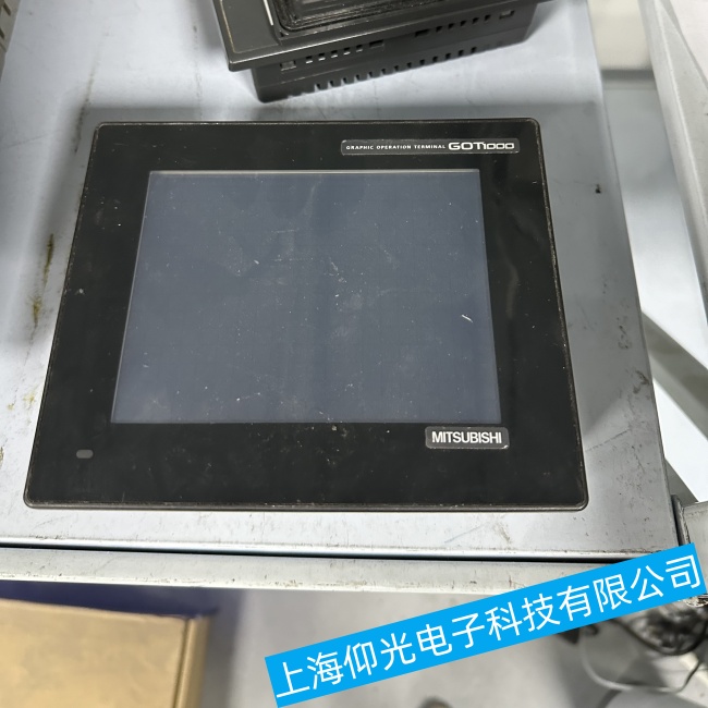 廣州三菱觸摸屏A985GOT-TBA黑屏無任何顯示故障維修售后部