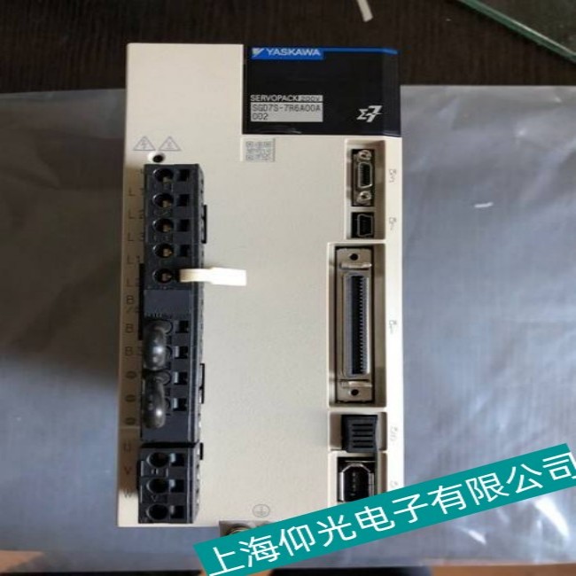 安川驅(qū)動(dòng)器SGD7S-330A00A002紅色燈亮故障維修方案